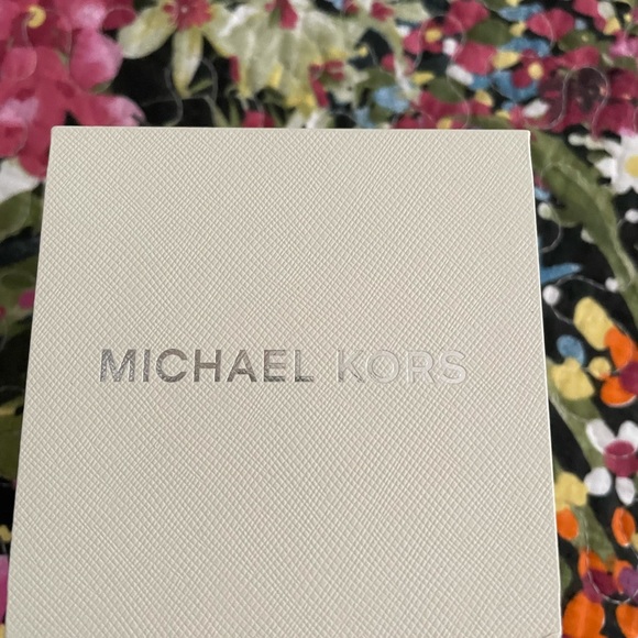 Michael Kors Rose Gold & Tortoise Chain Link Watch - Picture 3 of 6